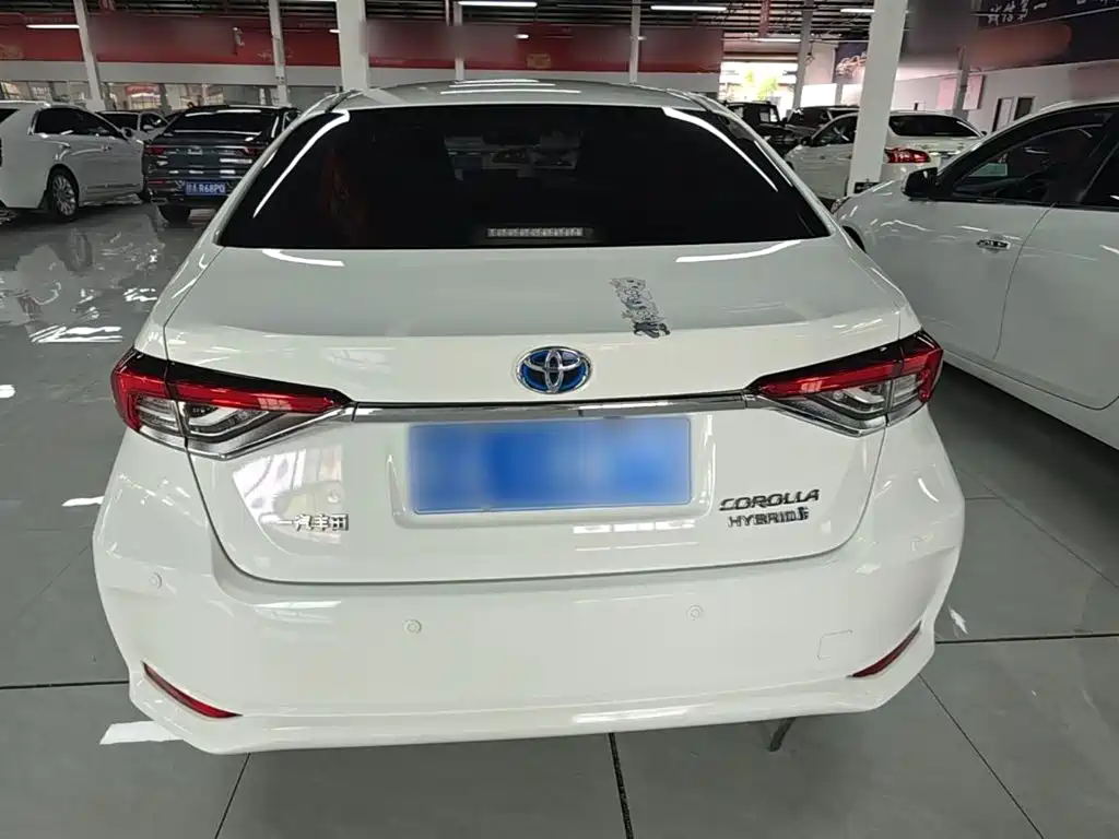 Corolla Dual Engine 1.8 L E-CVT Pioneer