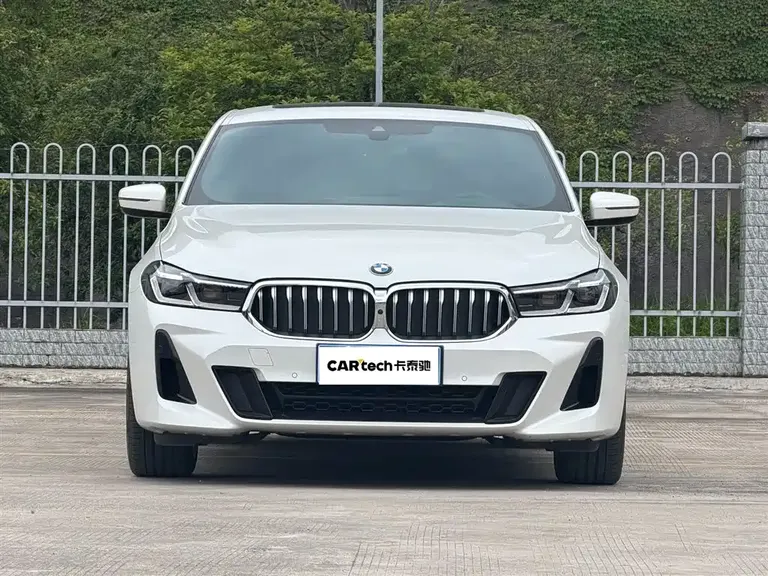 BMW 6 Series GT 630 i Luxury Design Package
