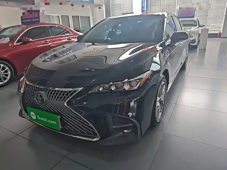Toyota Avalon 2.5 L Luxury