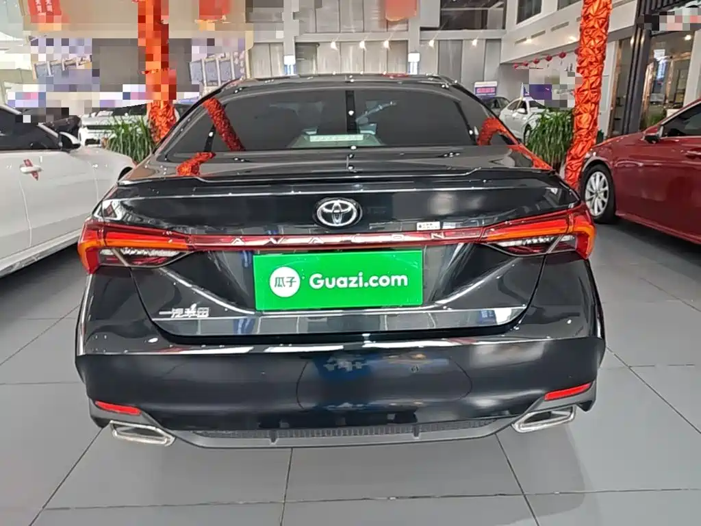 Avalon 2.5 L Luxury