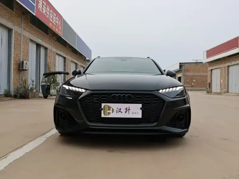 Audi RS 4 RS4 Avant Obsidian
