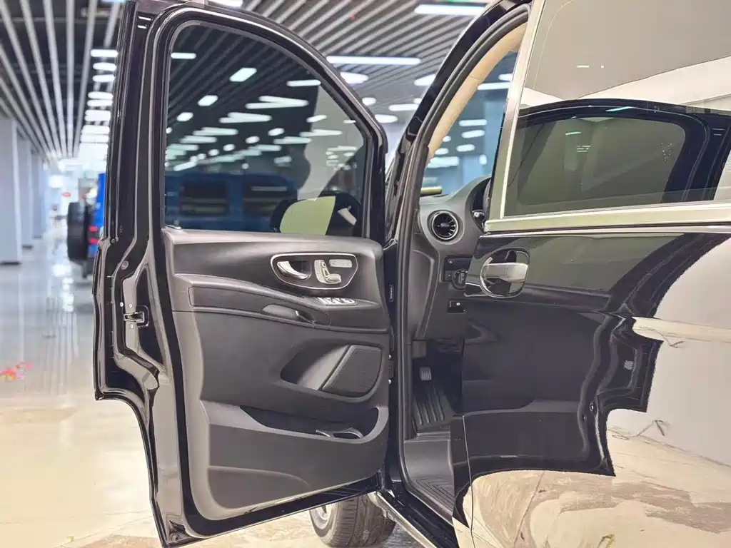 Vito 2.0 T Business 7-seat