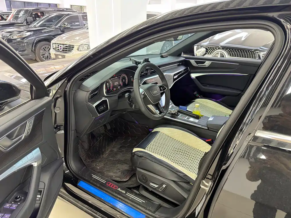 Audi A6 L 45 TFSI quattro Select Dynamic