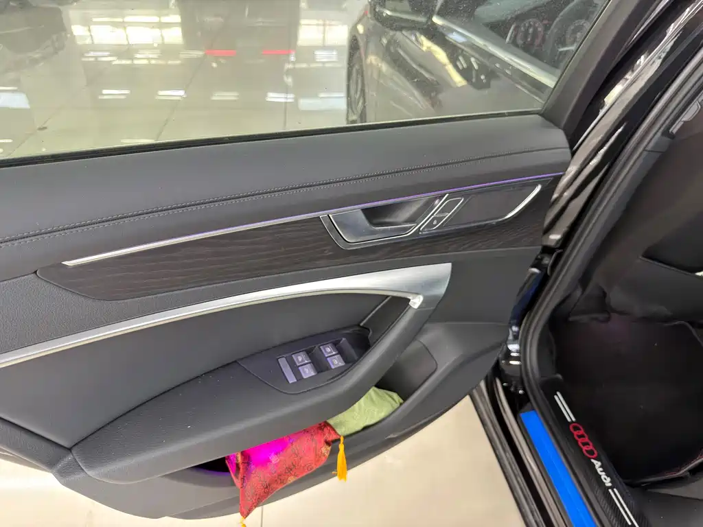 Audi A6 L 45 TFSI quattro Select Dynamic