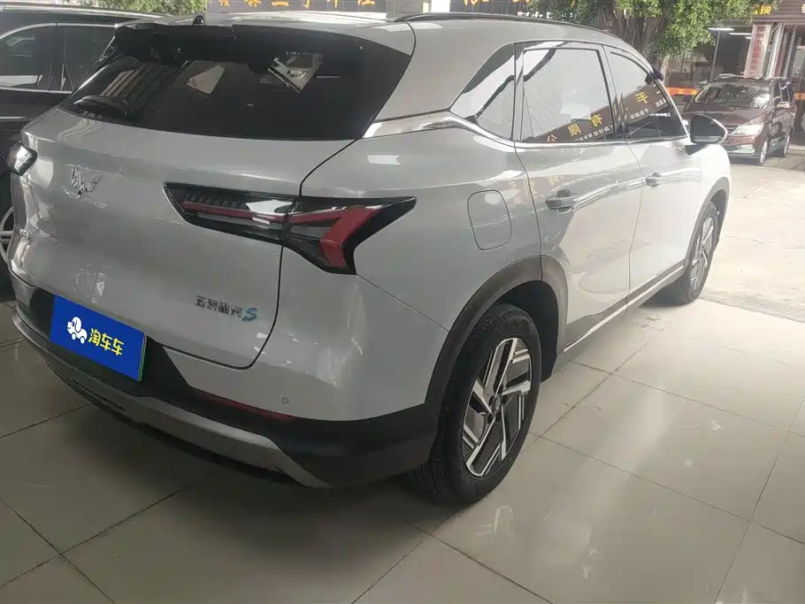 Wuling Starlight S 130 km Flagship