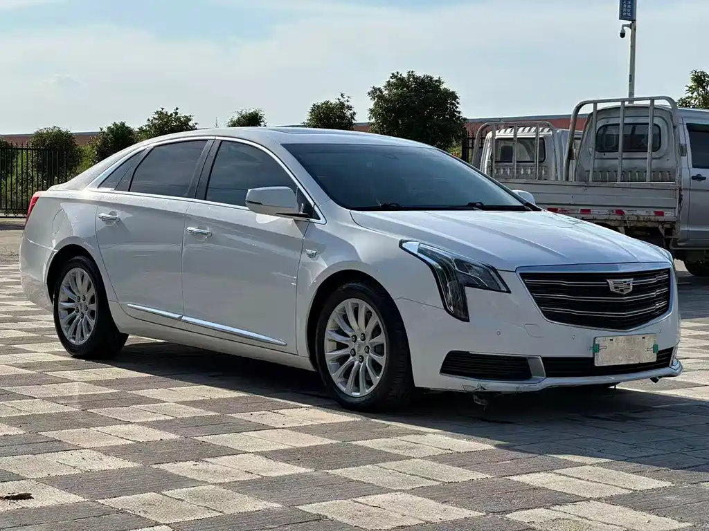 Cadillac XTS 28 T Tech