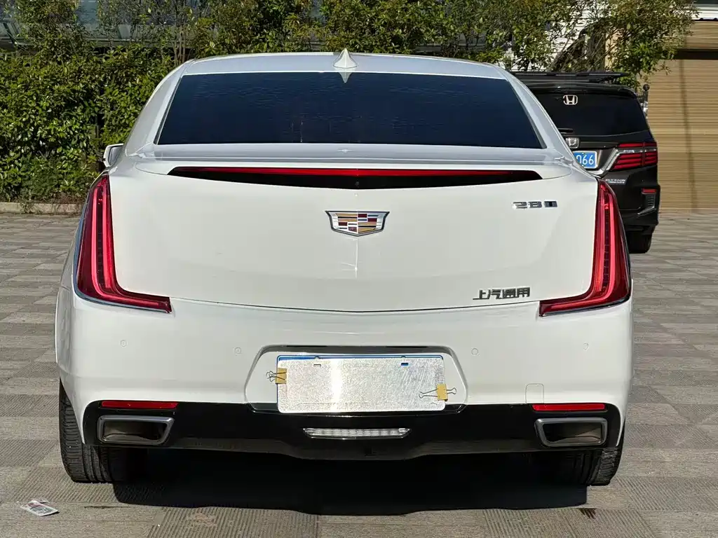 Cadillac XTS 28 T Tech