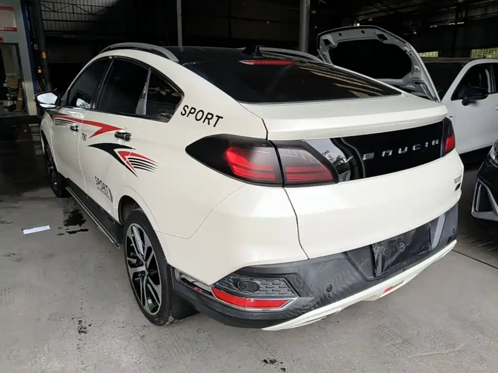 Venucia T90 启辰T90 2017款 2.0 L CVT领尚版