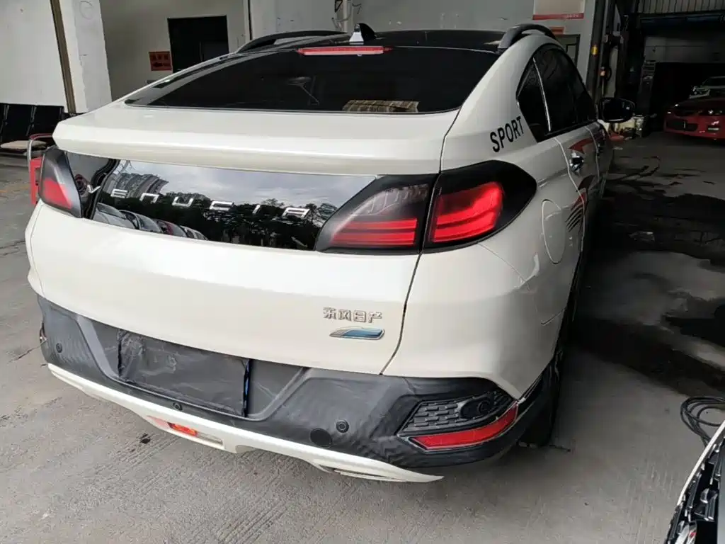 Venucia T90 启辰T90 2017款 2.0 L CVT领尚版