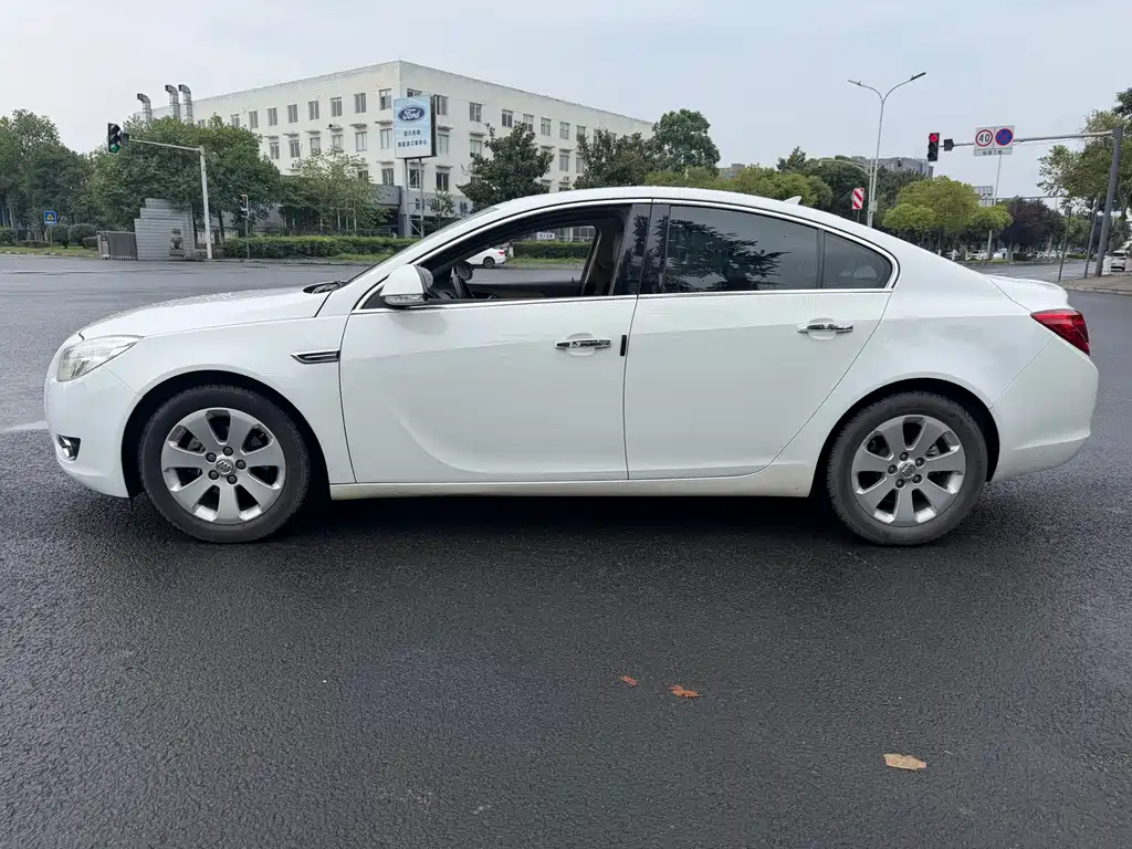 Regal 2.0 L Expo