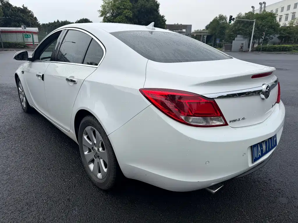 Regal 2.0 L Expo