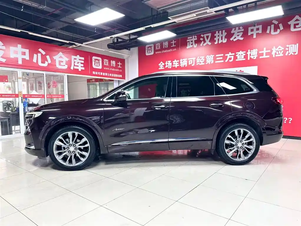 Enclave 652 T 4 WD Avenir Avenir 6-seat