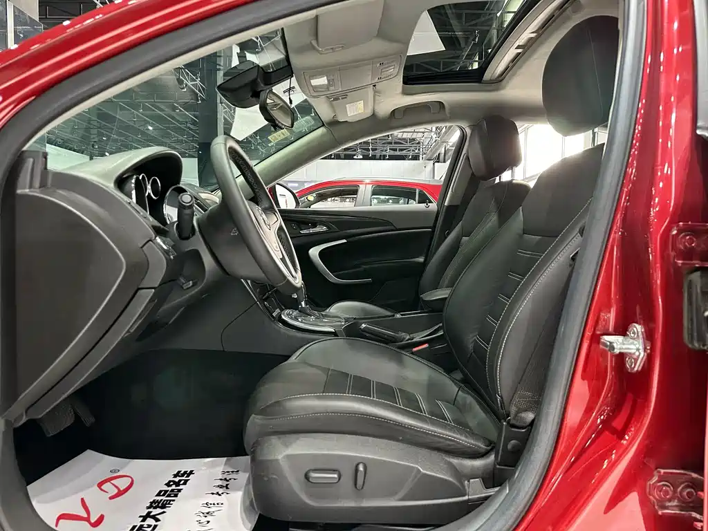 Regal 1.6 T Fashion Tech