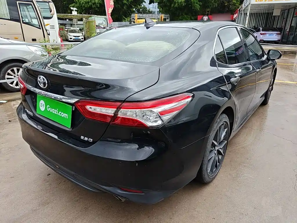 Camry 2.5 G Luxury