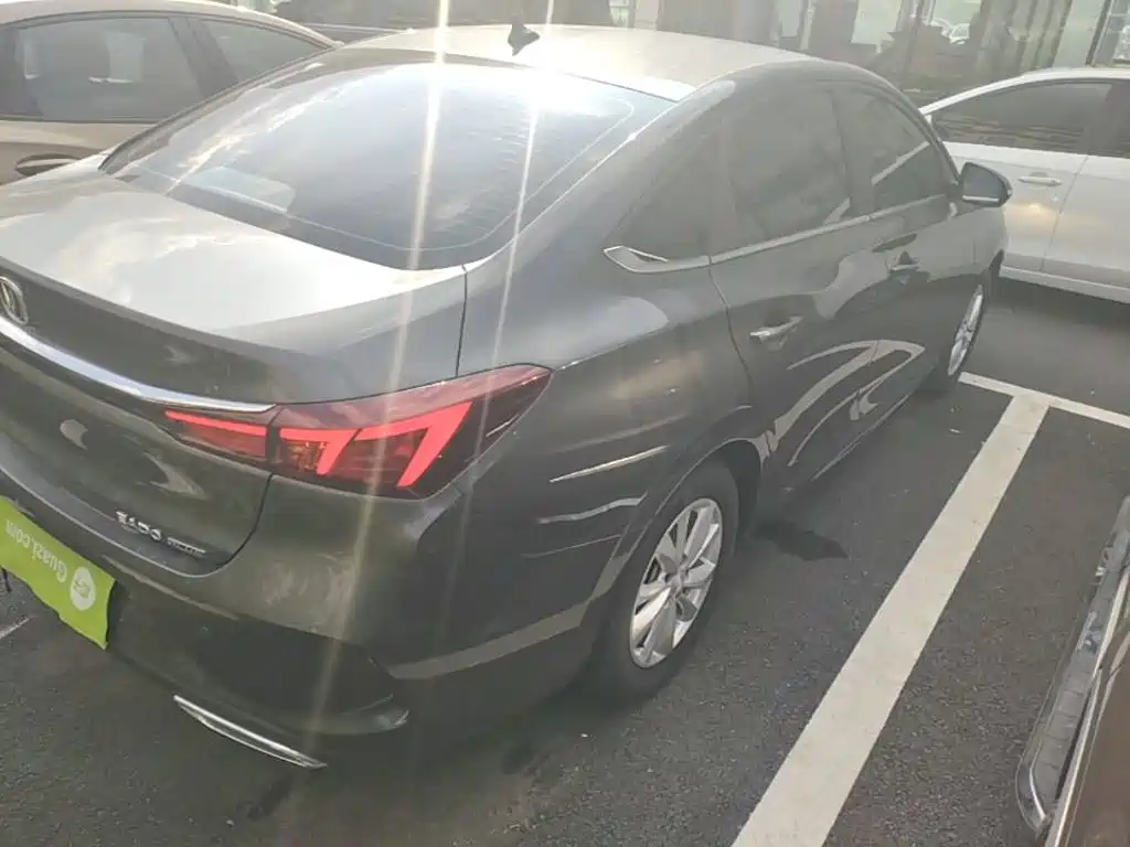 Eado PLUS 1.6 L GDI Manual Elite