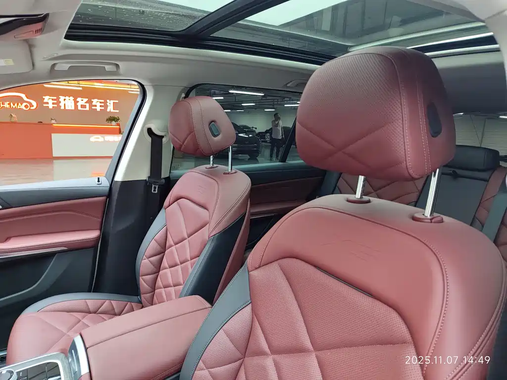 BMW X5 xDrive 30 Li Premium M Sport Package