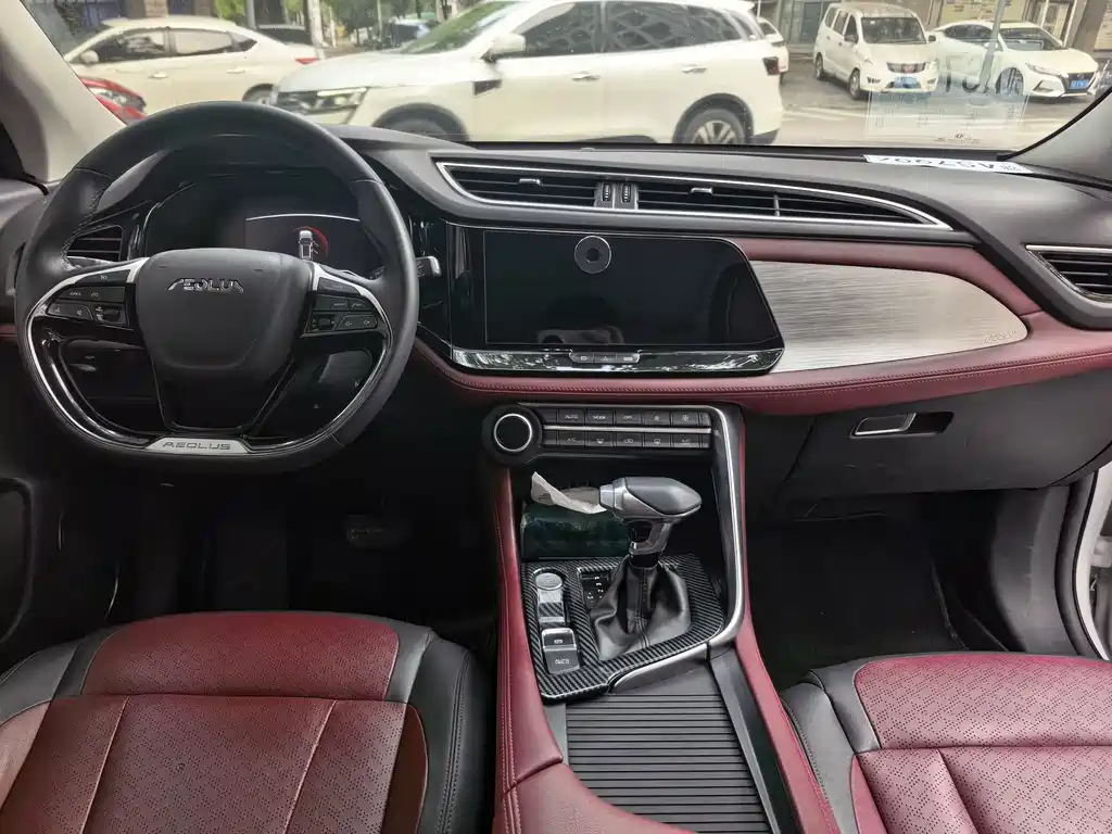 Dongfeng Fengshen AX7 1.6 T Auto