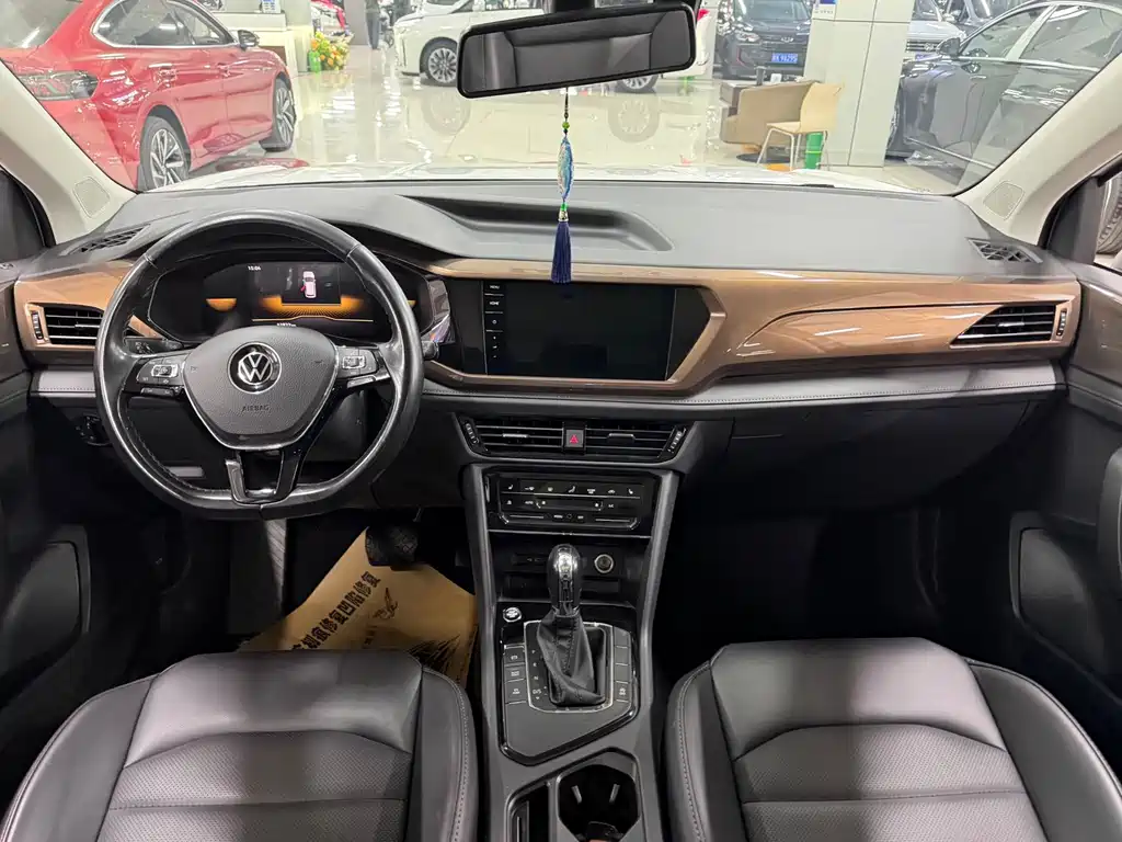 Tharu 280 TSI 2 WD Luxury