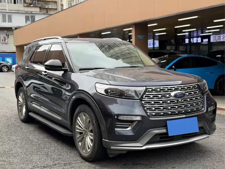 Ford Explorer EcoBoost 285 4 WD Titanium 6-seat