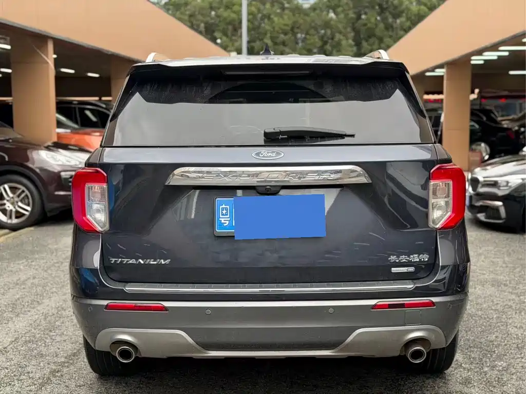 Explorer EcoBoost 285 4 WD Titanium 6-seat