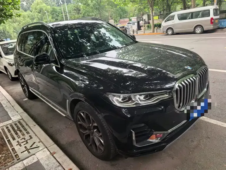BMW X7 xDrive40 i Leading Luxury Package