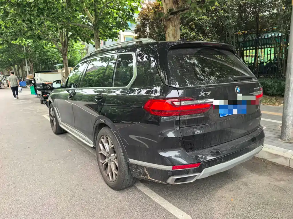 BMW X7 xDrive40 i Leading Luxury Package