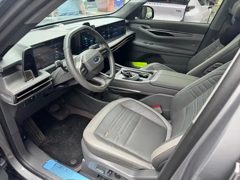 Ford Edge Edge L 2.0 T EcoBoost E Hybrid 4 WD 7-seat Supreme