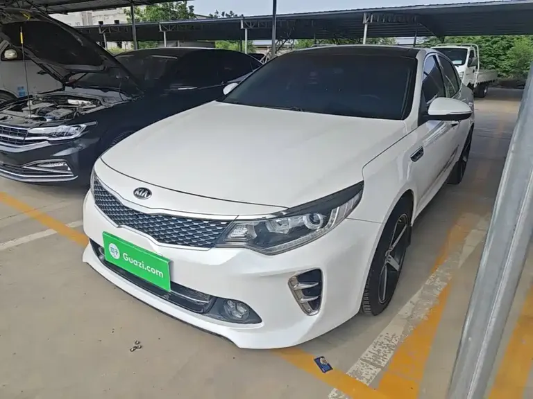 Kia K5 1.6 T Auto LUX