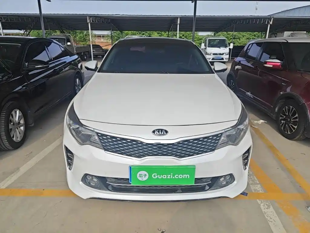 Kia K5 1.6 T Auto LUX