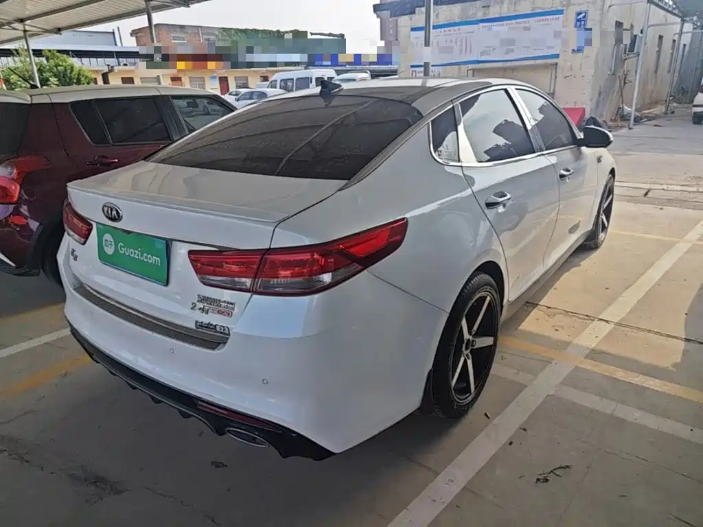 Kia K5 1.6 T Auto LUX