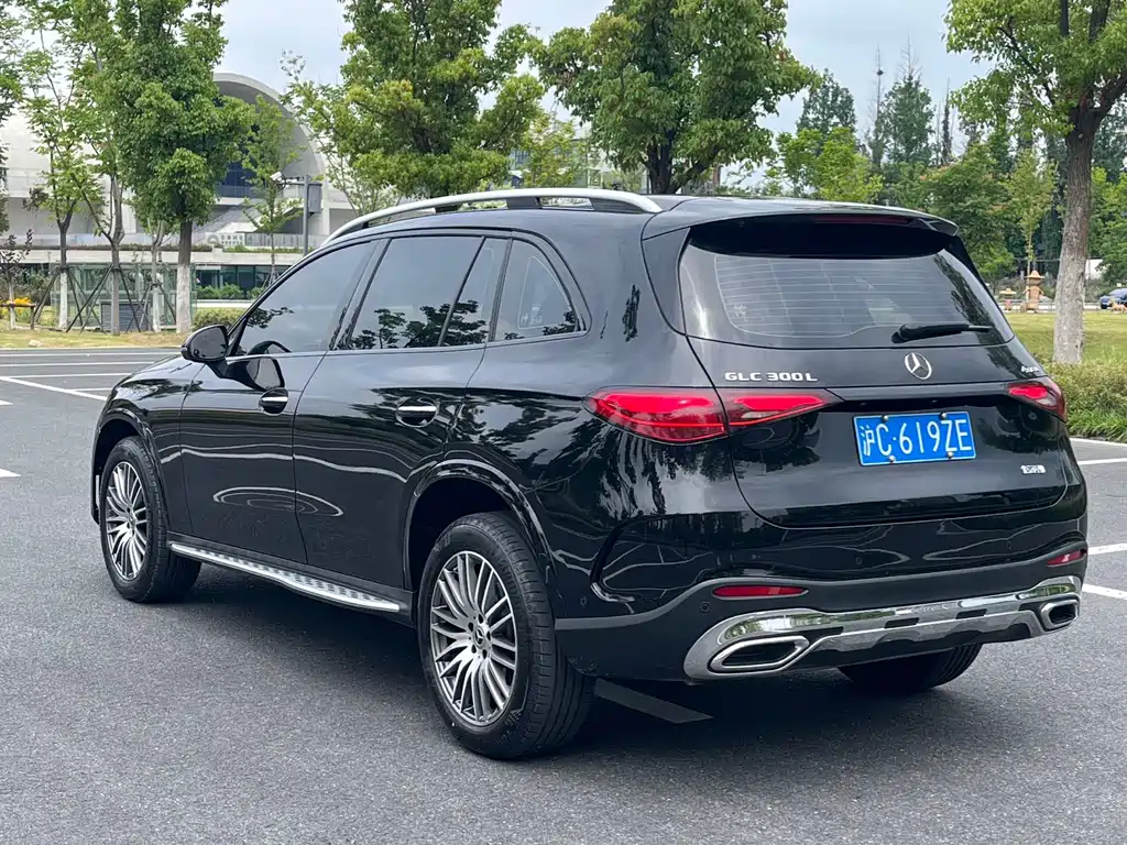 Mercedes-Benz GLC Facelift GLC 300 L 4 MATIC Dynamic 5-seat