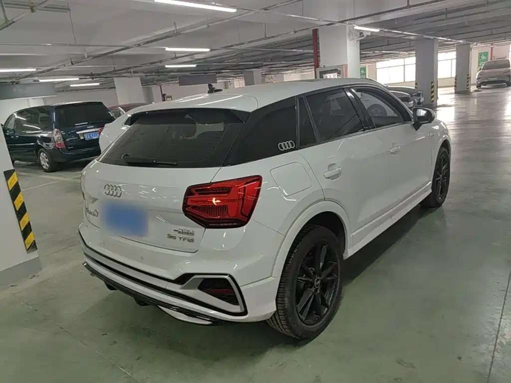 Audi Q2 L 35 TFSI Progressive Dynamic