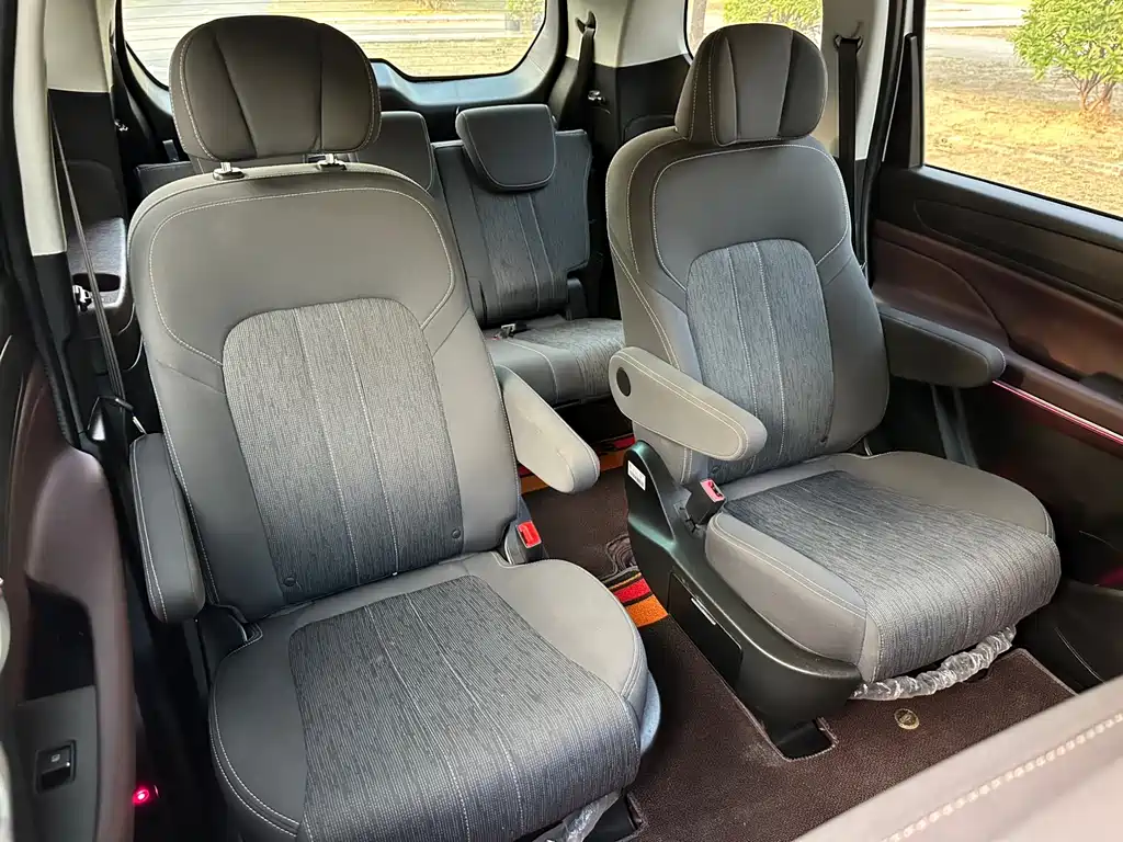 GAC Trumpchi M6 PRO 270 T DCT Elite