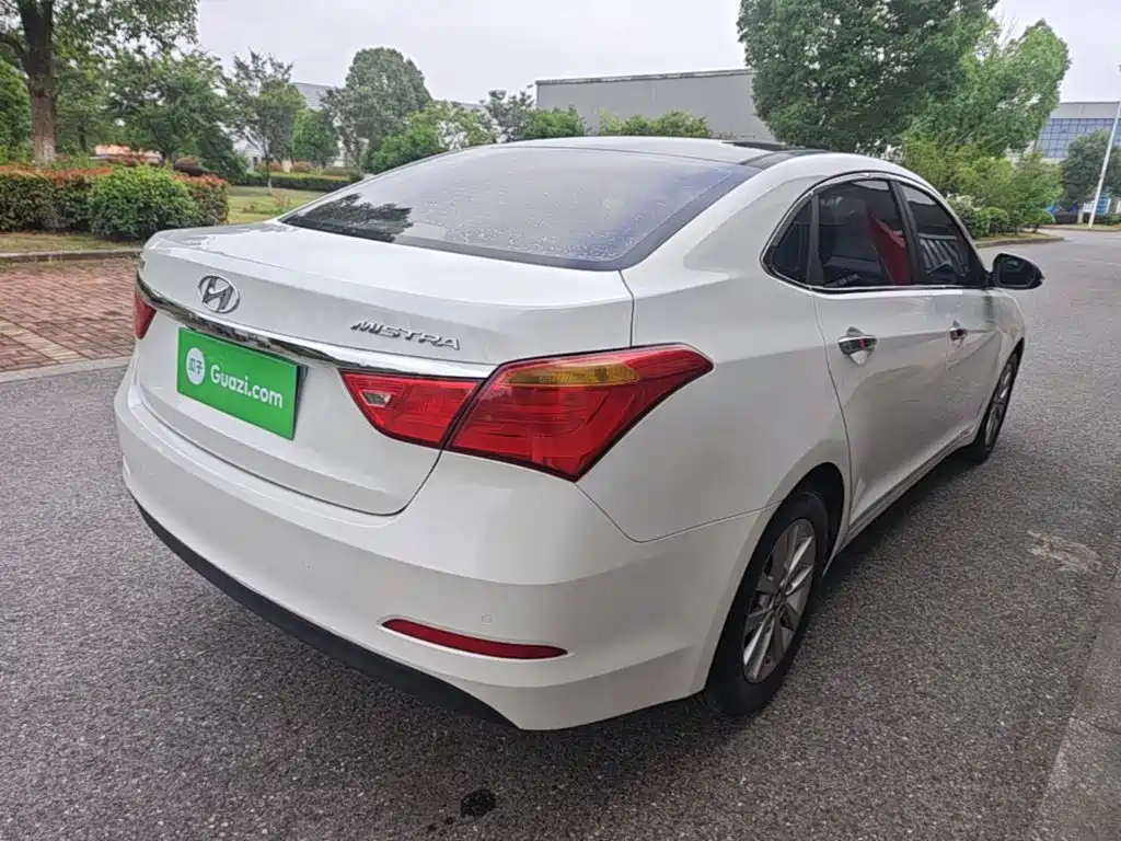 Mistra 1.8 L Auto Intelligent GLS