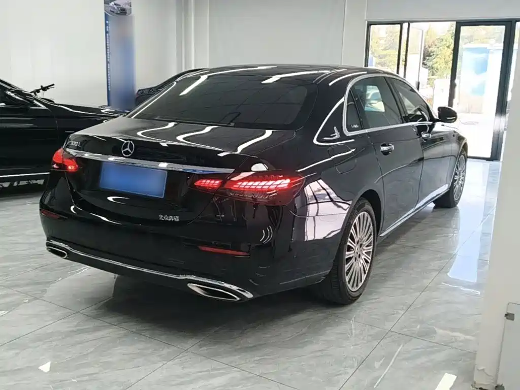 Mercedes-Benz E-Class Facelift E 300 L Luxury