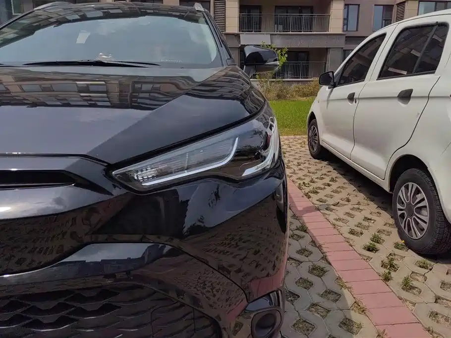 Frontlander 2.0 L CVT Elite plus
