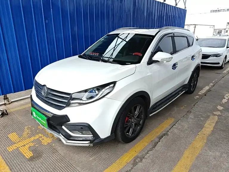Dongfeng Fengguang 580 1.5 T CVT Connected