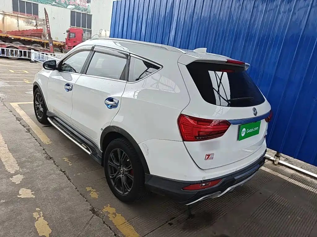 Fengguang 580 1.5 T CVT Connected