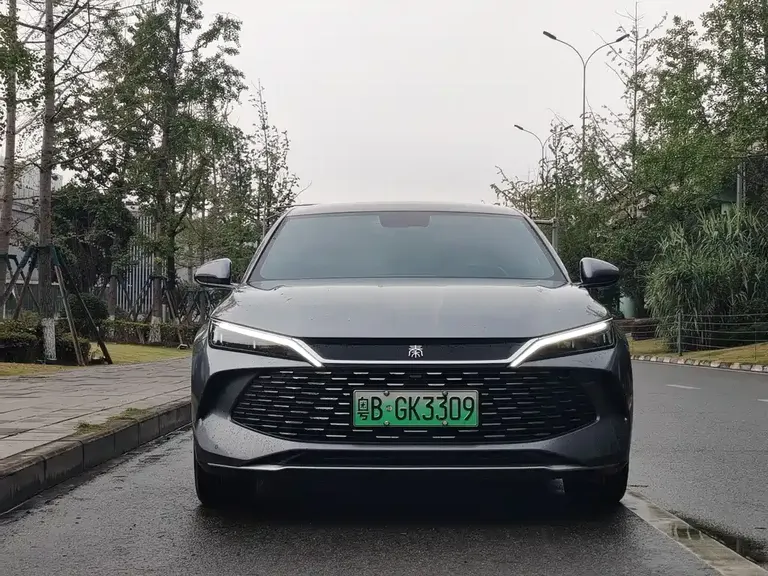 BYD Qin L DM-i 80 KM Transcend