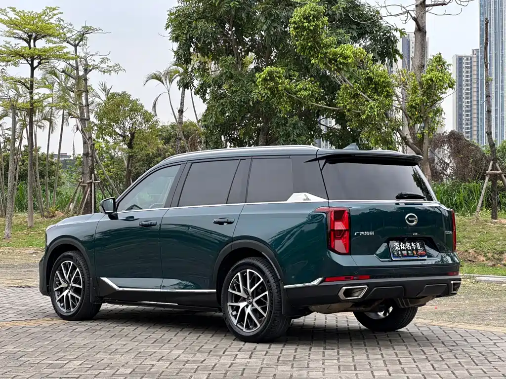 GAC Trumpchi GS8 Navigator Series 2.0 TGDI 2 WD Distinguished (7-seat)