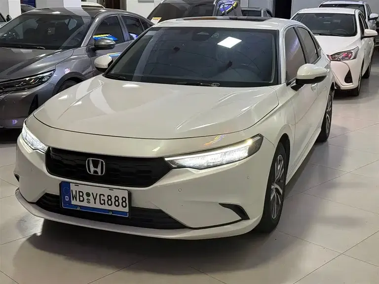 Honda Integra 240 TURBO CVT Tech