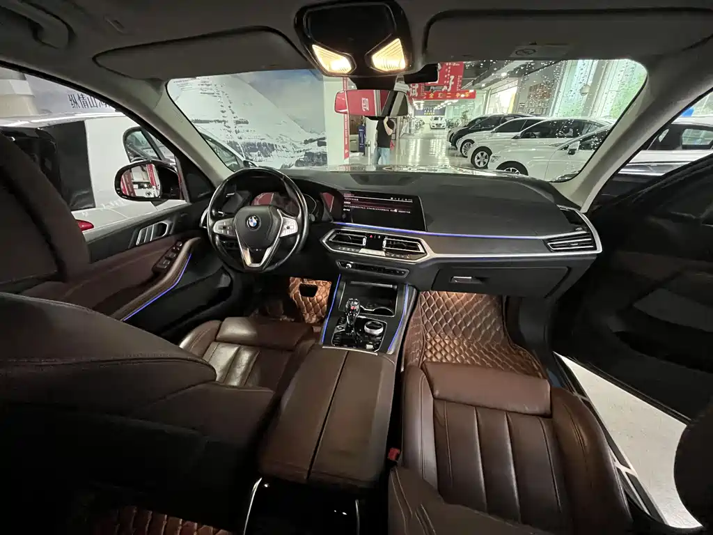 BMW X7 xDrive40 i Leading Luxury Package
