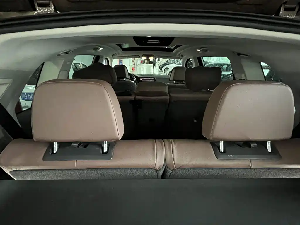 BMW X7 xDrive40 i Leading Luxury Package