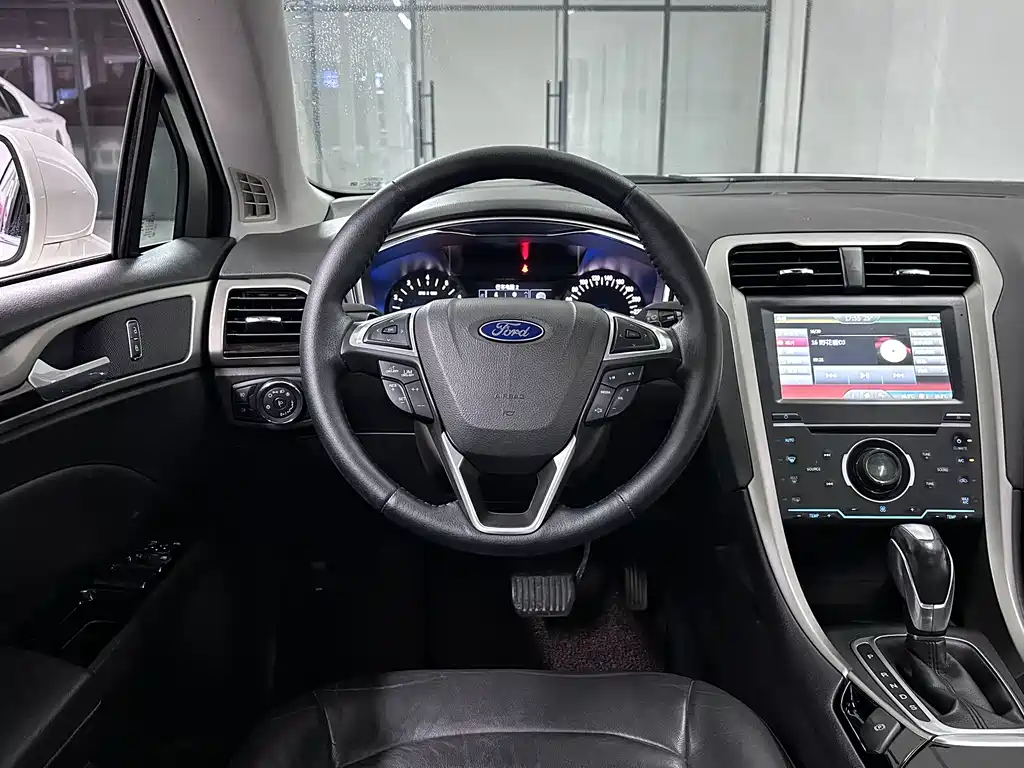 Mondeo 2.0 L GTDi200 Luxury
