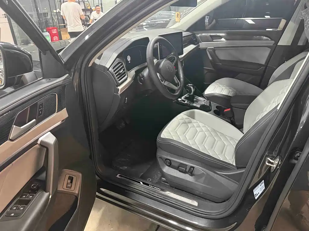 Tayron 280 TSI 2 WD Luxury Plus Advanced
