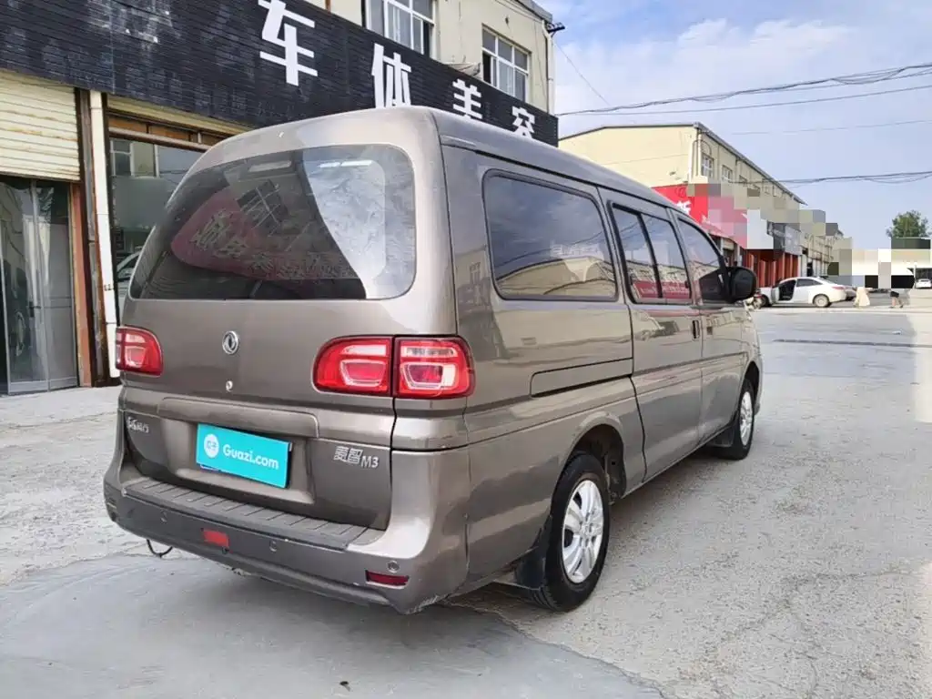 Lingzhi 菱智 2017款 改款 M3 L 1.6 L 7座标准型