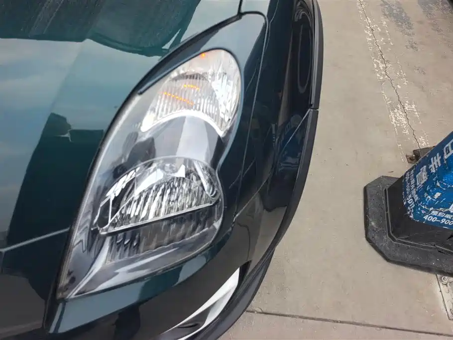Swift 1.5 L Auto Fashion Cool Play