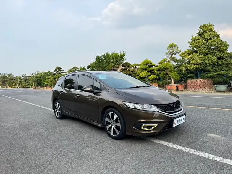 Honda Jade 1.8 L Auto Comfort Elite 5-seat