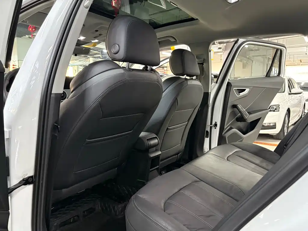 Audi Q2 L 35 TFSI Fashion Dynamic