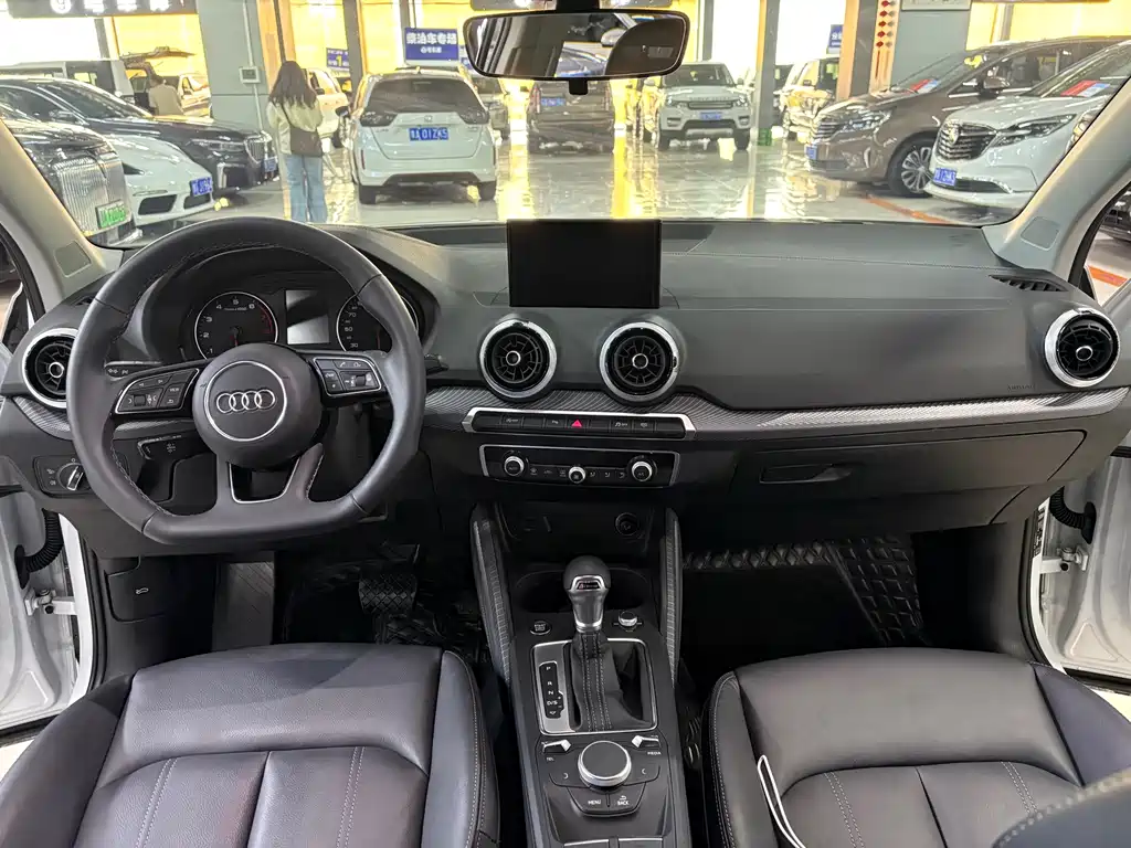 Audi Q2 L 35 TFSI Fashion Dynamic
